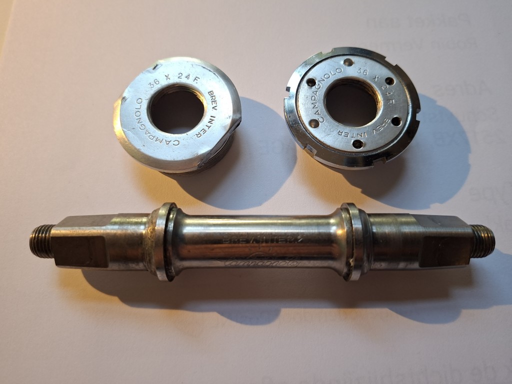 Campagnolo Super Record Titanium 2nd generation Bottom Bracket Axle and Cups